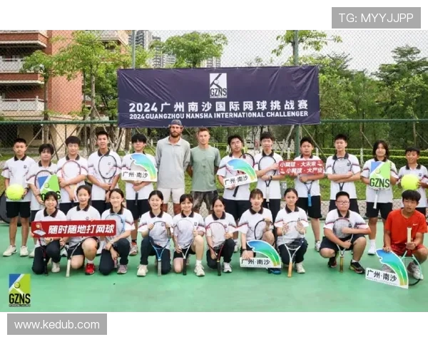 飞盘技术的魅力与挑战:深入探讨杭州飞盘队的战术与训练心得